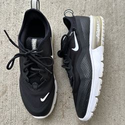 Nike Wmns Nike Air Max Sequent 4.5 womens Track & Field Shoes Size 7