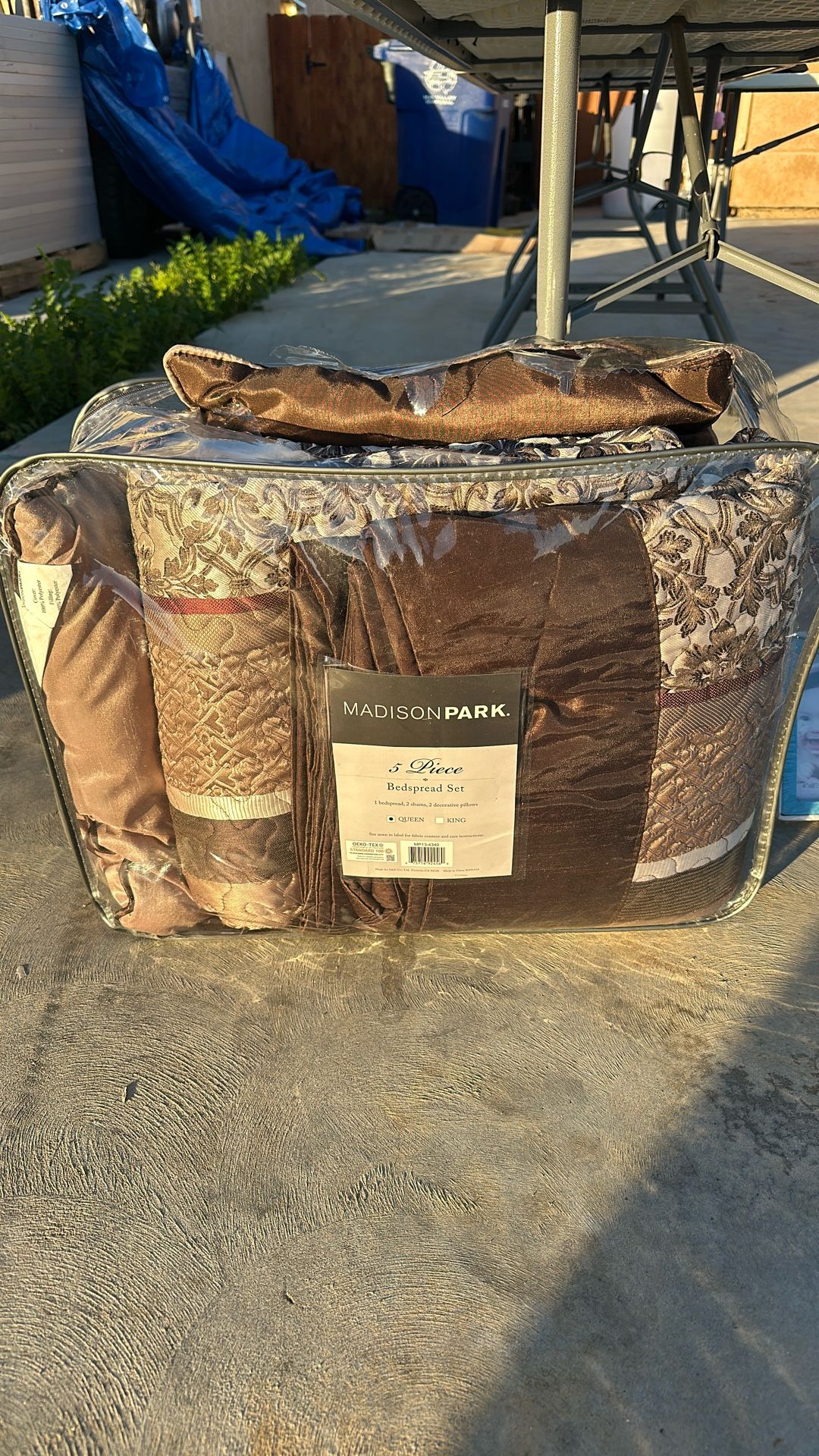 Madison park 5 Piece Bedspread set