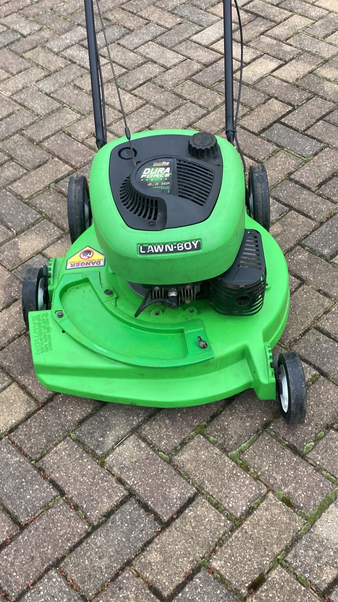 Lawn Boy Push Mower Model 10424 for Sale in Cuyahoga Falls OH