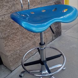 Adjustable Bar Stool Chair – Blue w/ Backrest