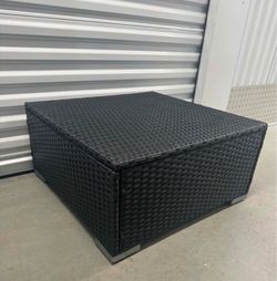 Table size 25.5 x 25.5 inches