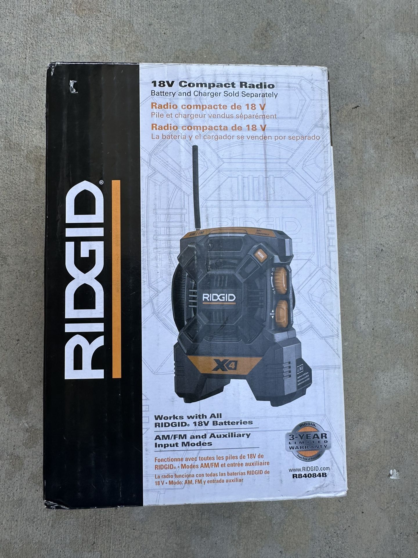 Ridgid R84084B X4 18-Volt Cordless Mini Radio Bare Tool