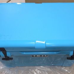 YETI Tundra 45 Cooler 