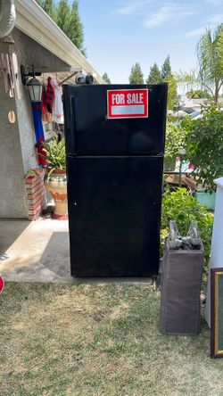 Refrigerator For Sale. In Great conditions.