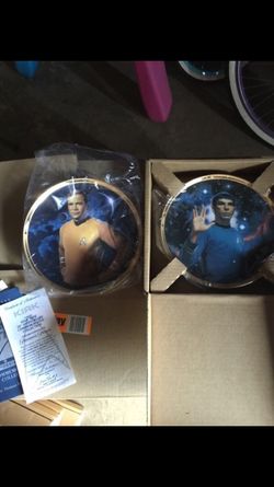 Star Trek Kirk and Spock plates