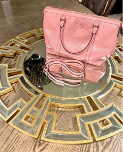 Gucci Guccisma pink leather purse Authentic