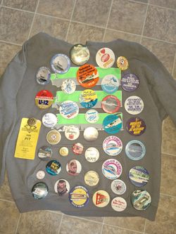 Pins/buttons