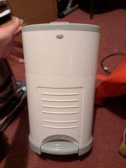 Diaper pail