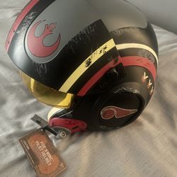 Poe Xwing Pilot helmet