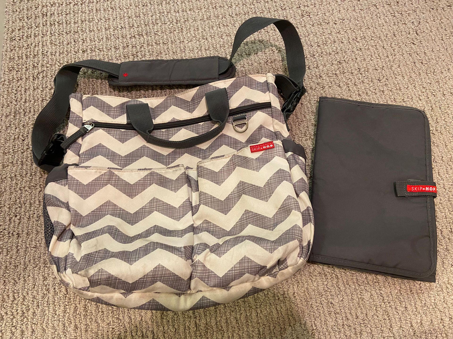 Skip Hop Chevron Diaper Bag With Changing Pad