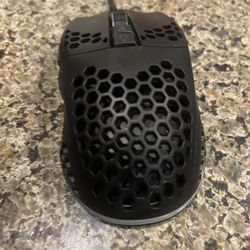 Black Mouse With Side Buttons And Very Nice LED’s