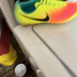 Soccer Shoes 