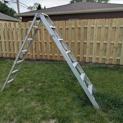 Expandable Ladder