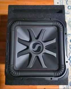 Kicker Subwoofer  L7R 15" With Box