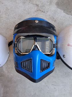 Motorcycle  helmet/ with goggles