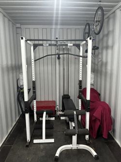 Parabody Power Rack/weights/Benches