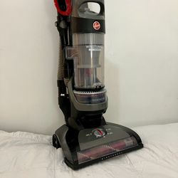 Hoover WindTunnel Rewind Pro Bagless Vacuum - Works Perfectly