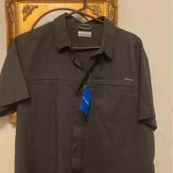 COLUMBIA  SHORT SLEEVE SHiRT