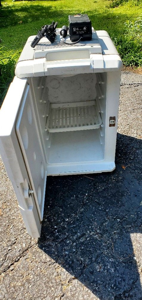 Cobra CB Radio And Coleman Refrigerator for Tractor Trailer Drivers