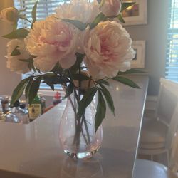 Peonies vase 