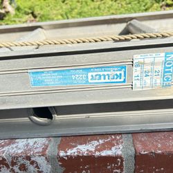 Extension Ladder - 16 ft 11 inch 