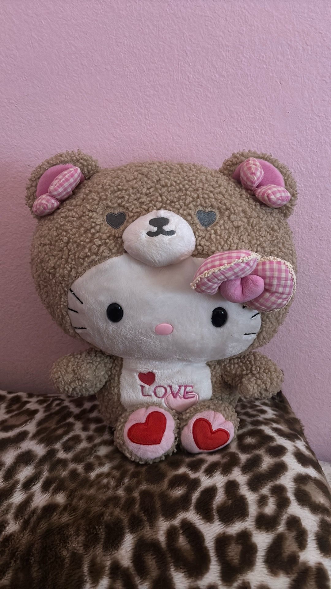 2023 Hello Kitty Valentine’s Plush