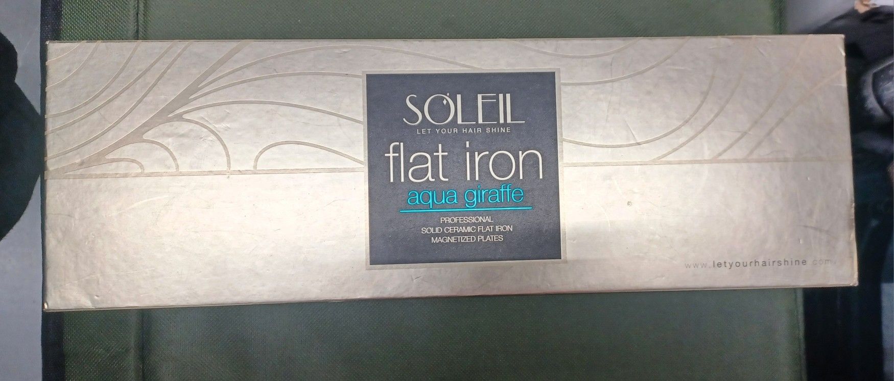Soleil Aqua Giraffe Flat Iron