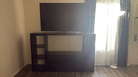 Black tv stand/ living room furniture with tv