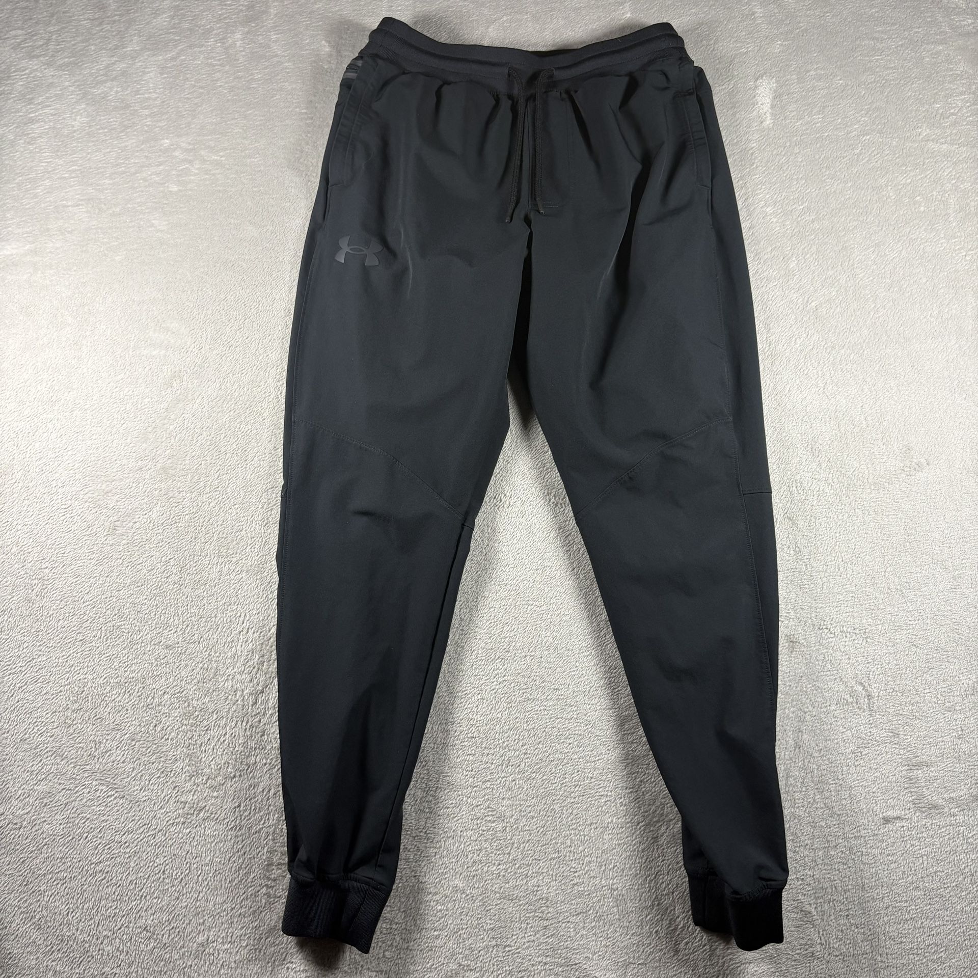 Under Armour Jogger Men’s Medium Black Loose Fit Tapered Sweatpants #2788