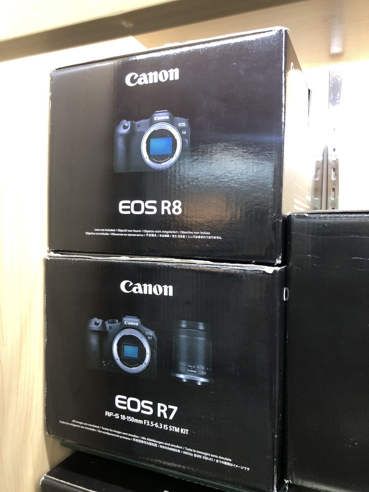 Canon Mirrorless Digital Camera RF