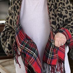 Shawl/wrap With 2 Sided Prints