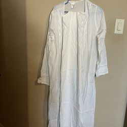 New Sleepwear -2 Pieces White S/ Medium 