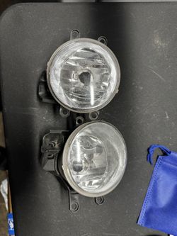 5th gen 4Runner OEM fog lights