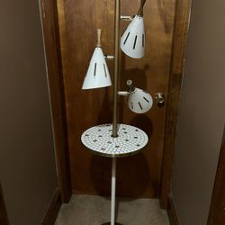 vintage mcm mid century modern pole table / floor lamp  approx 64" tall - white & gold  Table is 15" round  3 cone shapes adjustable shades   Thi