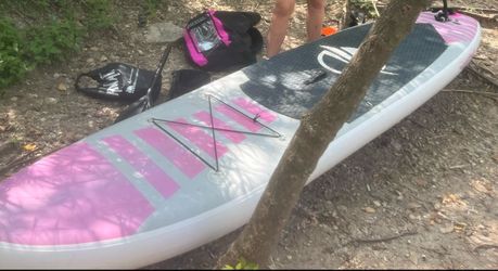 Inflatable paddleboard