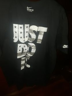 Mens XXL Black / Gray Nike Tee