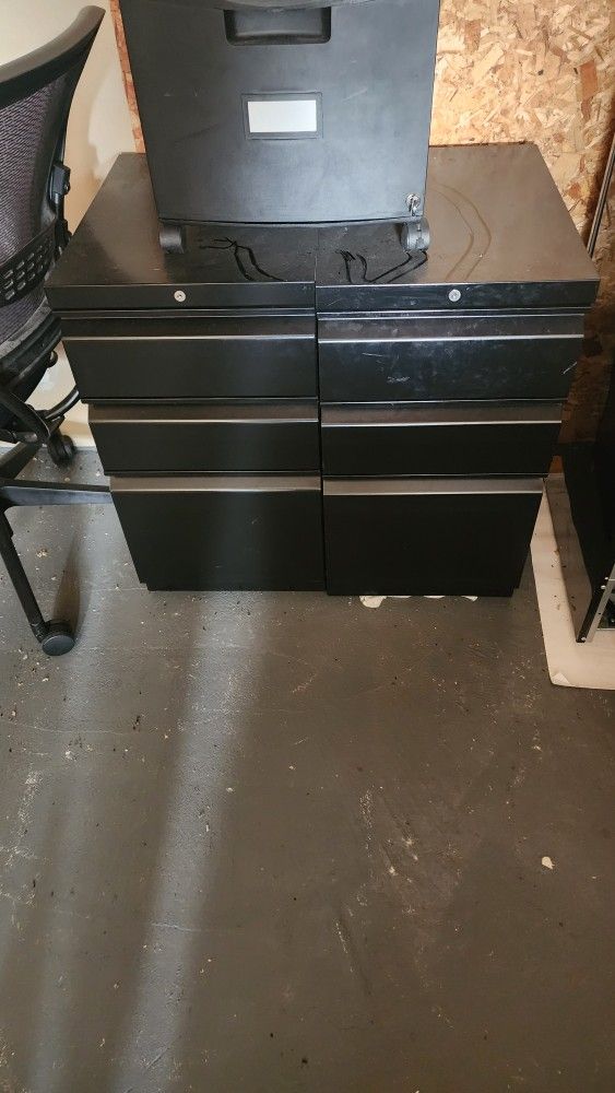 Three Drawers File Cabinet