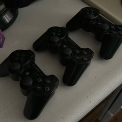PS3 Controllers 