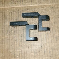 (2) Unknown Machined Parts  0T2500-230