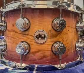 DW Collector's 8x14 SSC Maple Snare - Transparent Violet Burst
