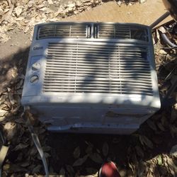 Air Conditioner Window Type 10,000 BTU 