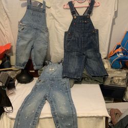 Children ‘s Clothes Sizes: 18M