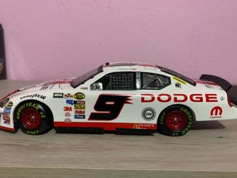 1/24 Scale Diescast: 2005 #9 Kasey Kahne Dodge Charger