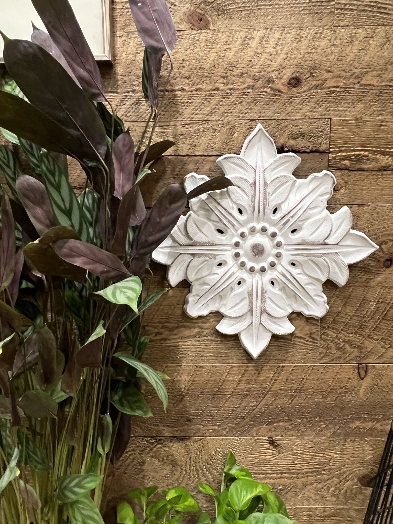 Boho White Washed Wood Star Floral Leaf Decorative Medallion Accent Farmhouse Coastal Vintage Look