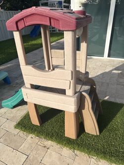 Step2 Play Naturally Playful Lookout Treehouse, Kids Outdoor Playset, Backyard Playground Set, Slide, Ladder,