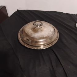 Silver Plated Serving Platter Wm Rogers.$60