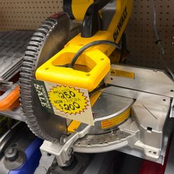 Dewalt Saw