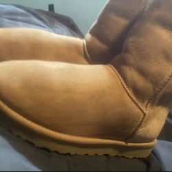 uggs size 9 in women’s or 7y