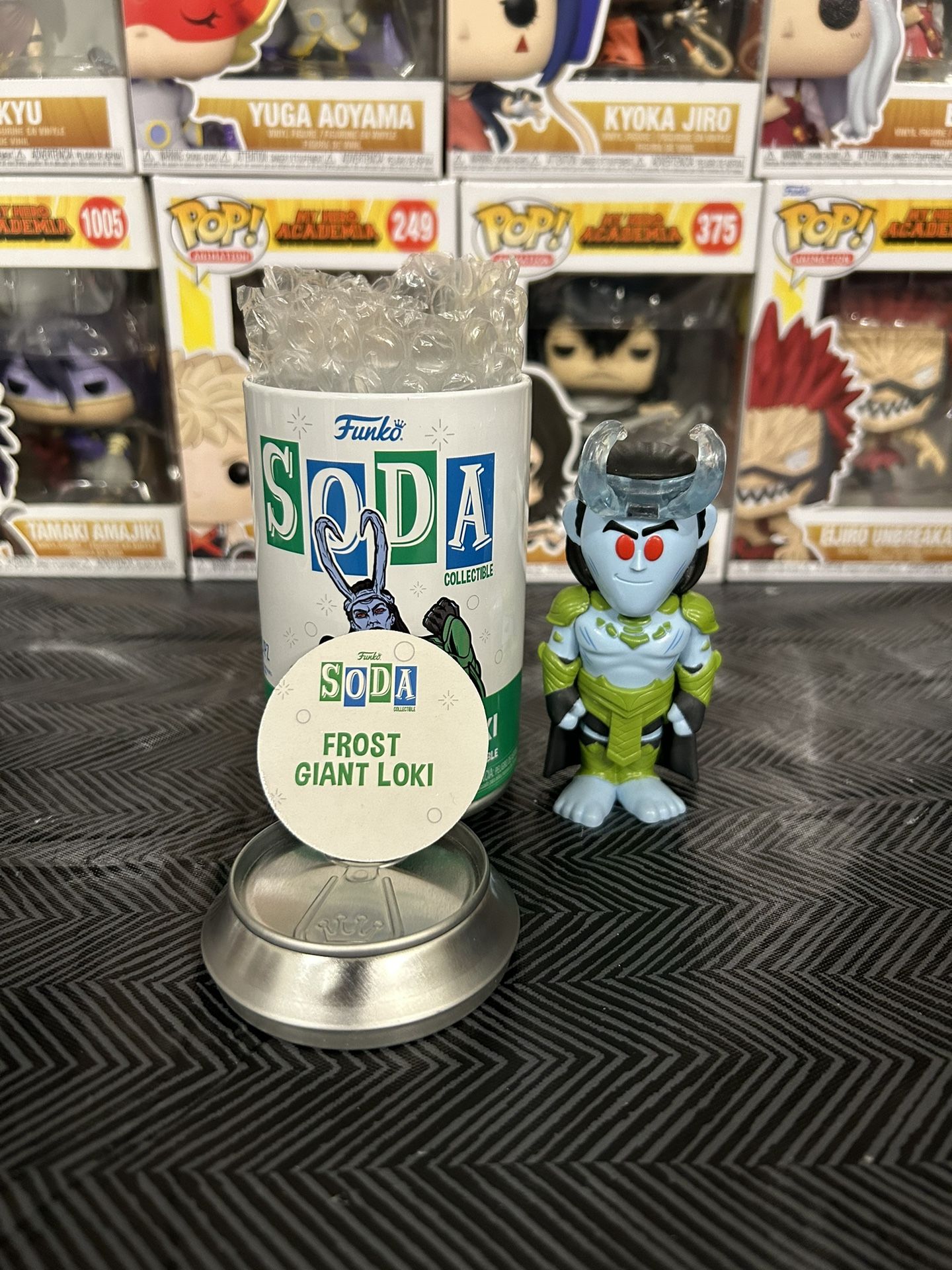 Funko Soda Frost Giant Loki