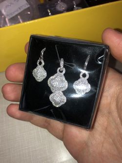 $1295- Ladies 14k White Gold Finished Silver 3 PC Set Van Clef VCA Style Ring, Earrings, Pendant